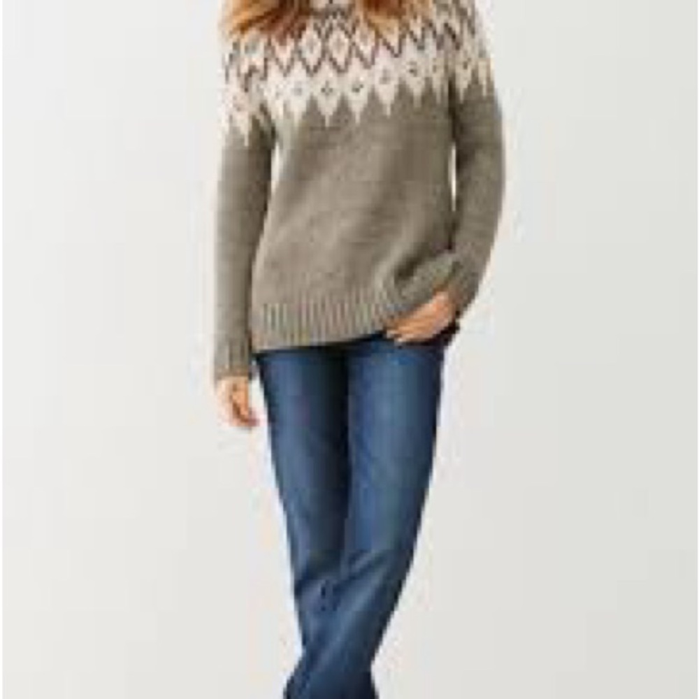 Wind river large Cozy Knit Sweater with Geometric Pattern